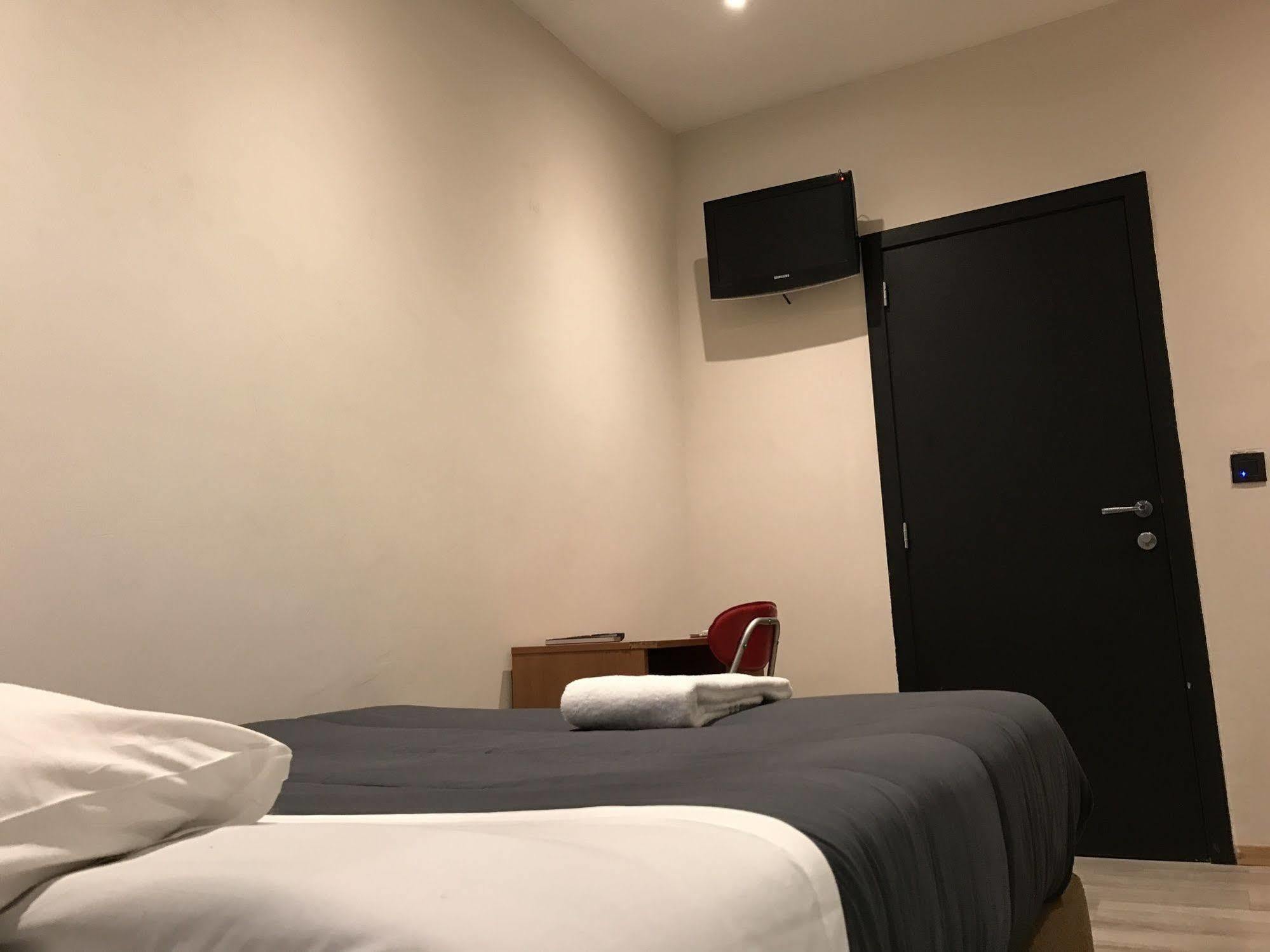 Royal Hotel Brüksel Dış mekan fotoğraf